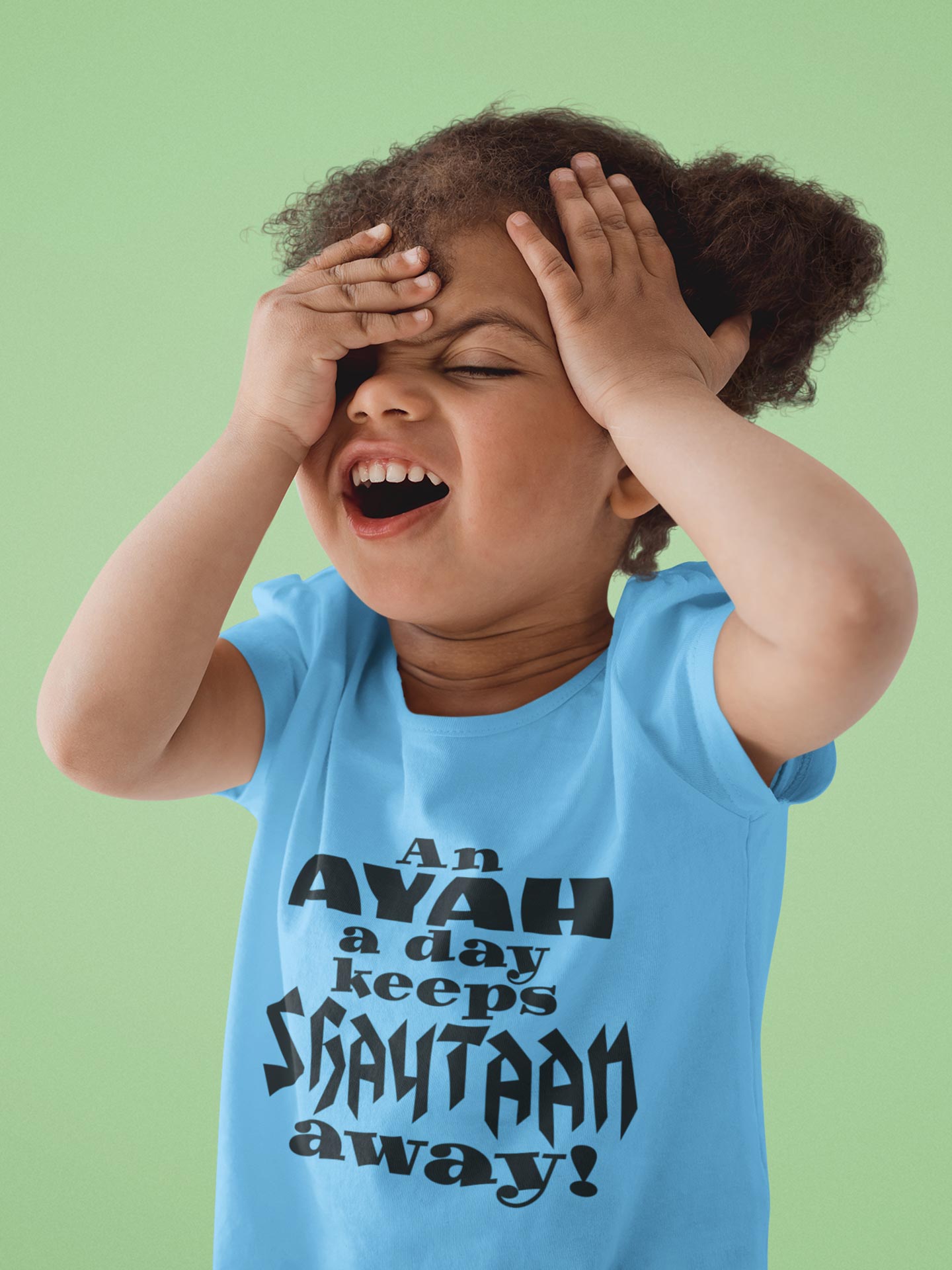 An Ayah a day keeps shaytaan away - Girls T-Shirt