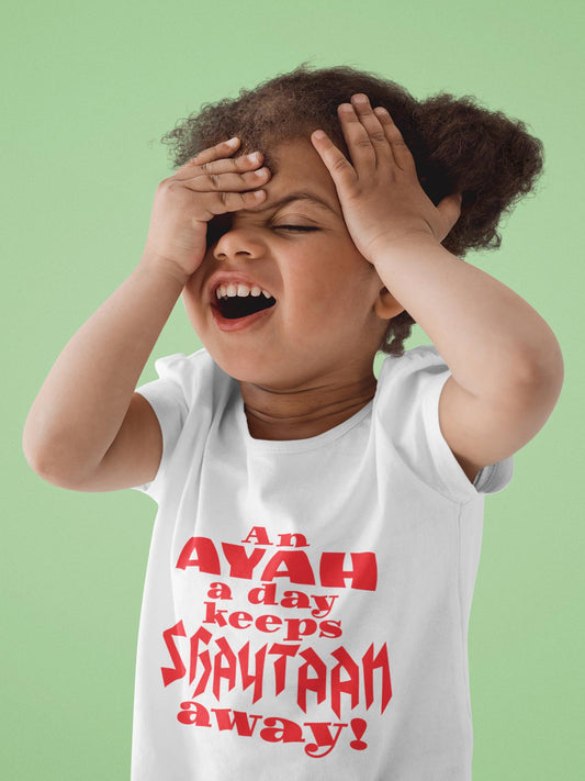 An Ayah a day keeps shaytaan away - Girls T-Shirt