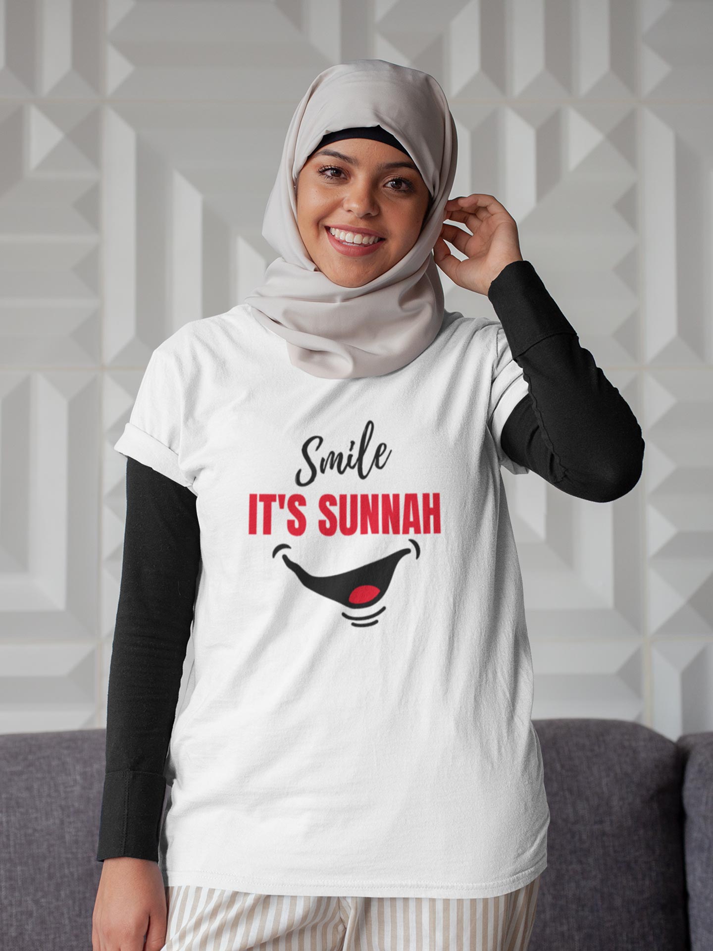 Smile it's Sunnah - Womens T-shirt